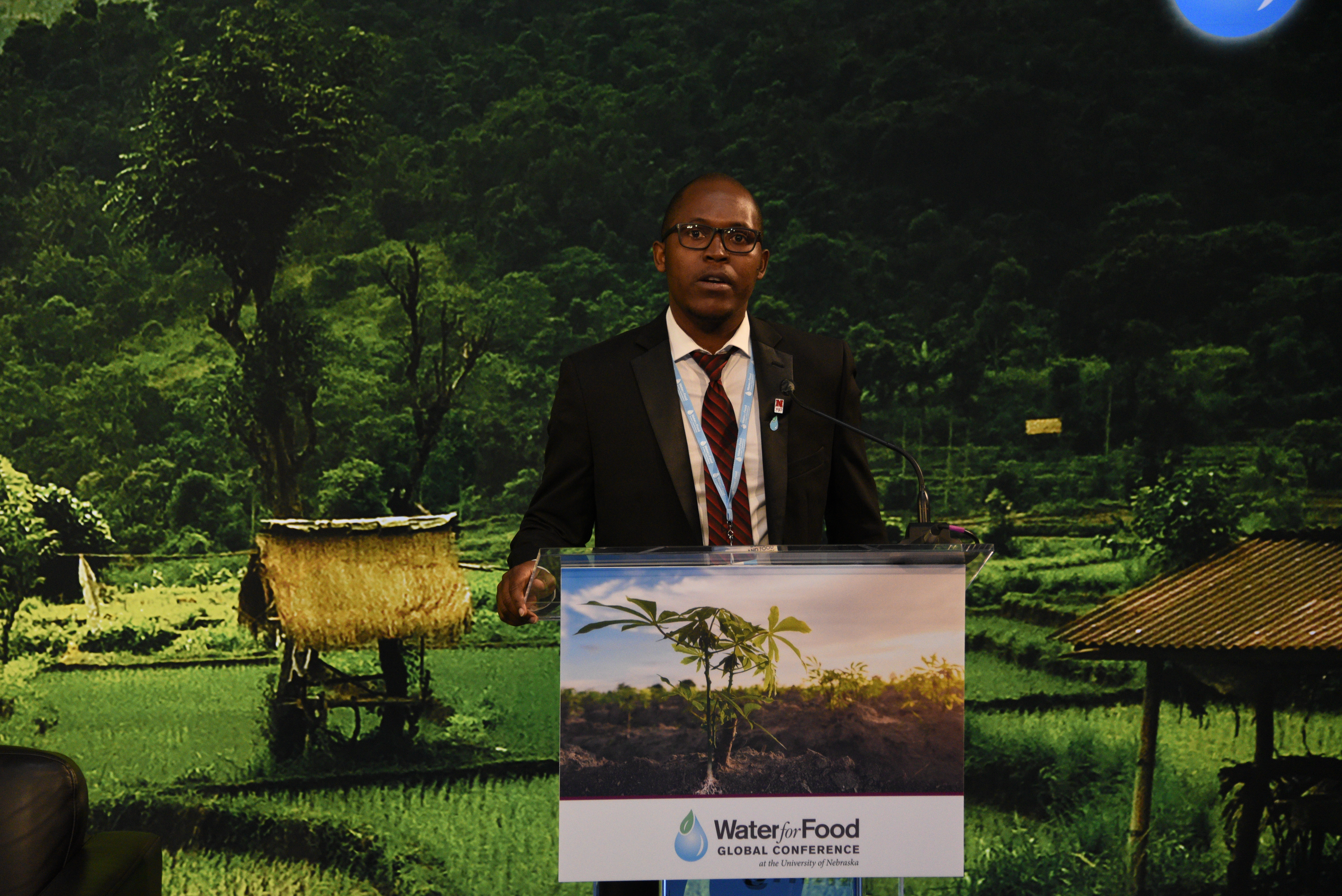 Mavuto Banda speaks about his international education experience at the Water for Food Global Conference